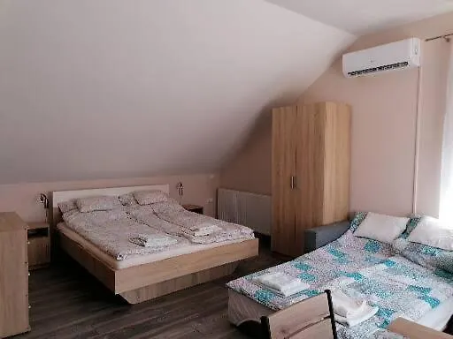 Rum i privatbostad Aniko Zalakaros